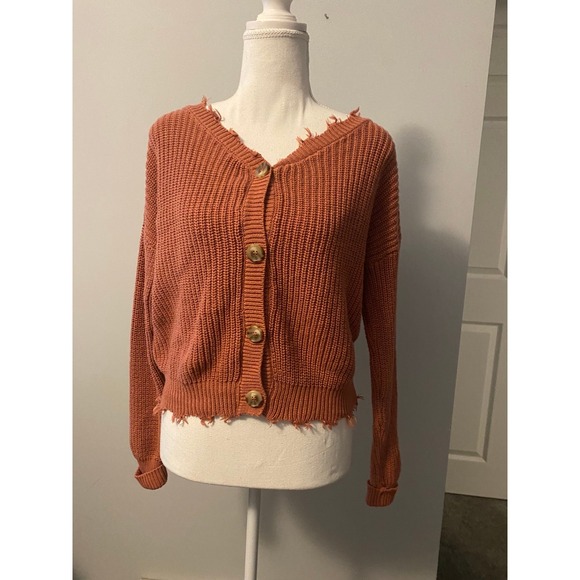 Moon & Madison Cropped Sweater - Picture 1 of 4